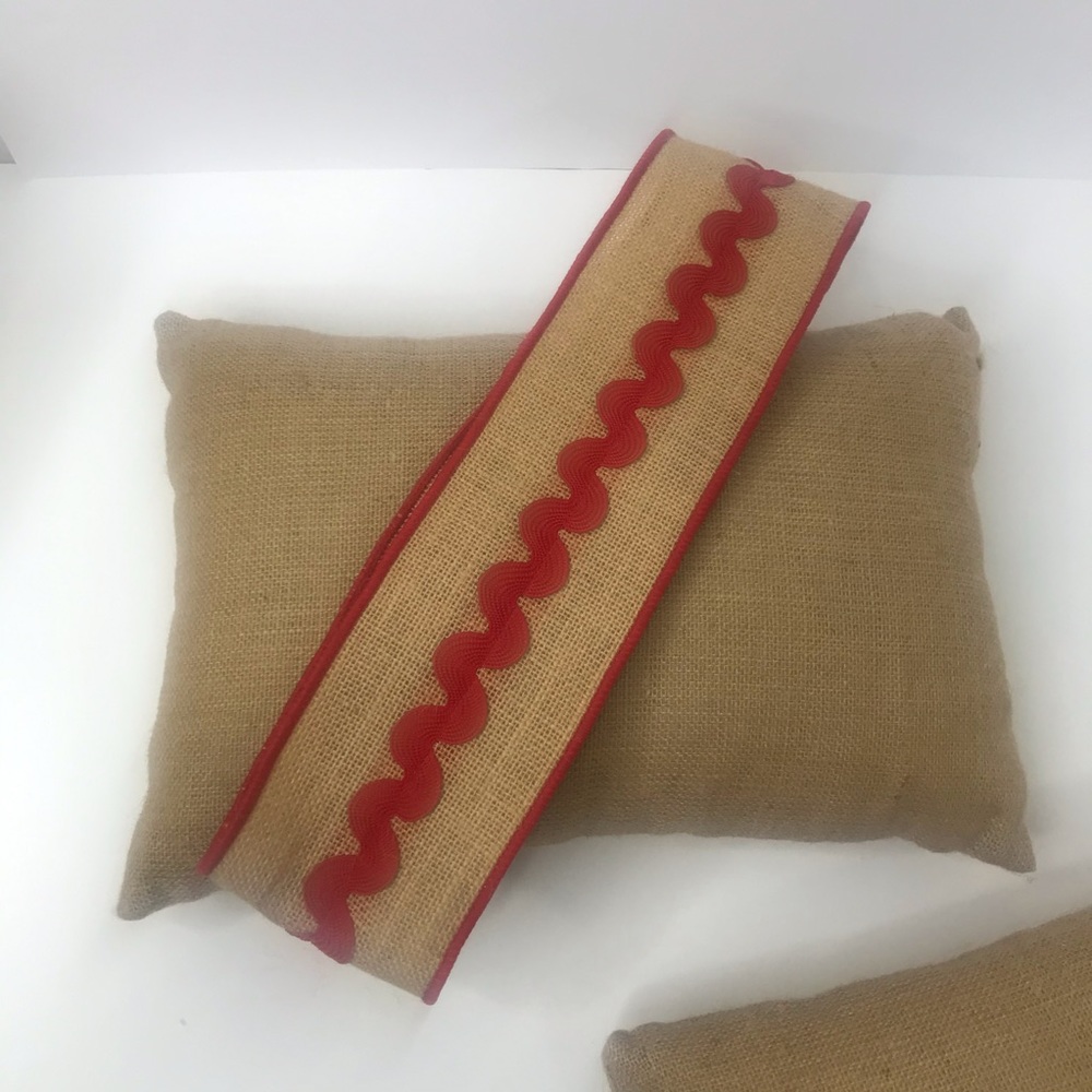 NWOT Burlap Pillows w/Holiday Printed Slipcovers!